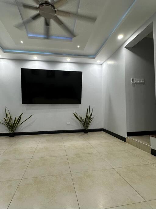 The Jewel Apartamento Kingston Exterior foto