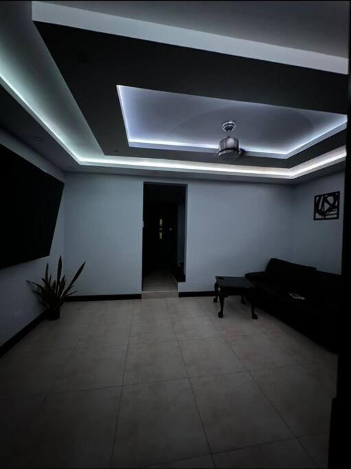 The Jewel Apartamento Kingston Exterior foto
